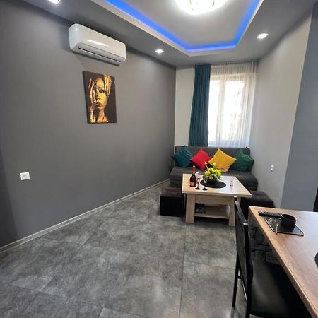 Comfortable Apartment Комфортные Апартаменты Self Check In 耶烈万 外观 照片