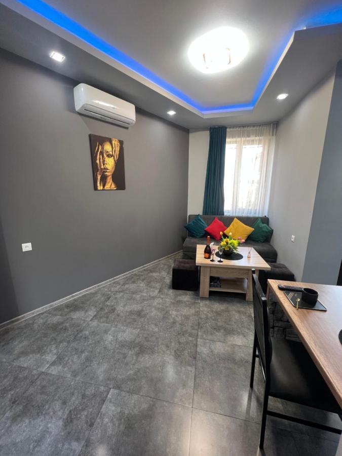 Comfortable Apartment Комфортные Апартаменты Self Check In 耶烈万 外观 照片